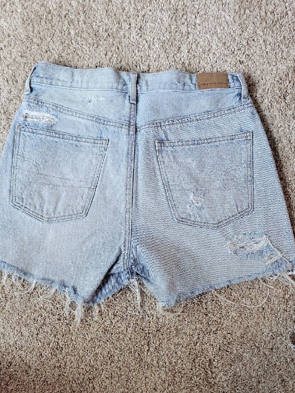 American Eagle Outfitters Light Wash Distressed Denim Shorts - Picture 2 of 6